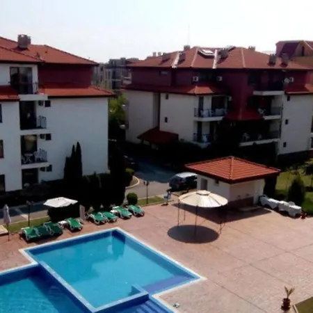 Апартамент Stylish, 1 Bed With Pool Views